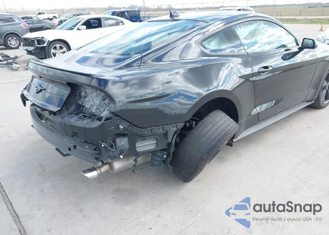 2021 Ford Mustang Ecoboost Fastback z USA, uszkodzony, nr VIN 1FA6P8TH2M5140071